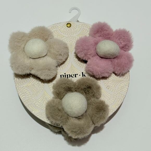 Set of 3 Piper K Plush Flower Hair Claw Clips in Beige, Pink, and Taupe, NWT - Picture 2 of 5